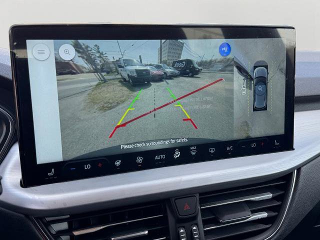 Certified 2025 Ford Escape SE w/ PHEV Premium Package image 21