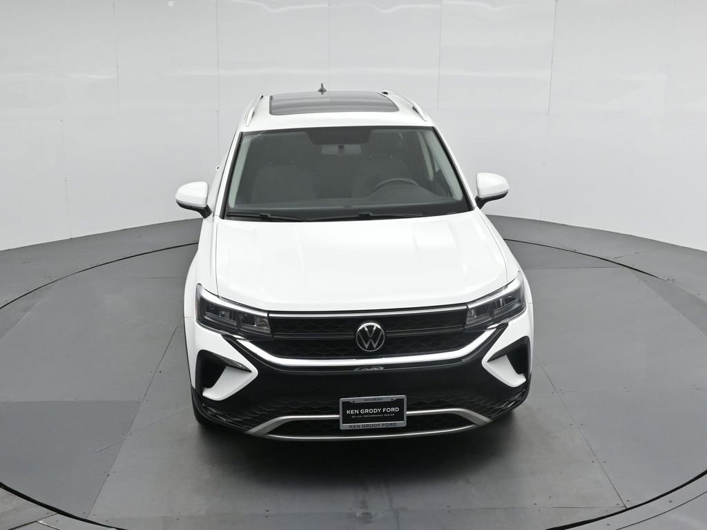 Used 2022 Volkswagen Taos SE FWD image 33