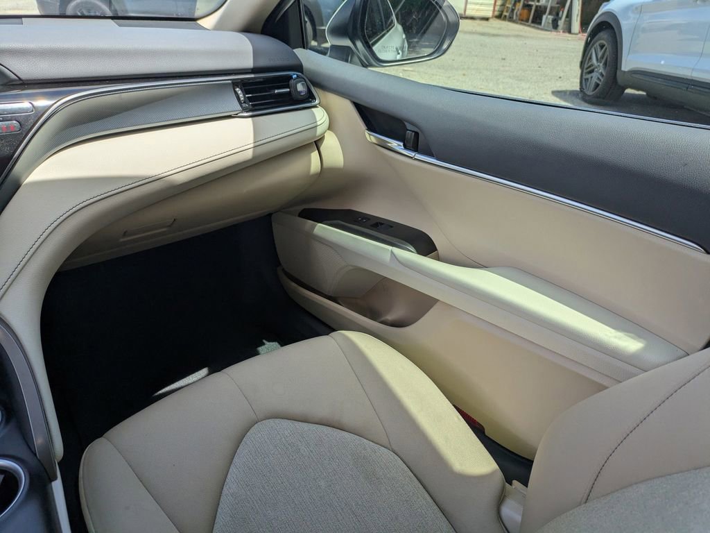 Used 2024 Toyota Camry LE w/ Convenience Package FWD image 21