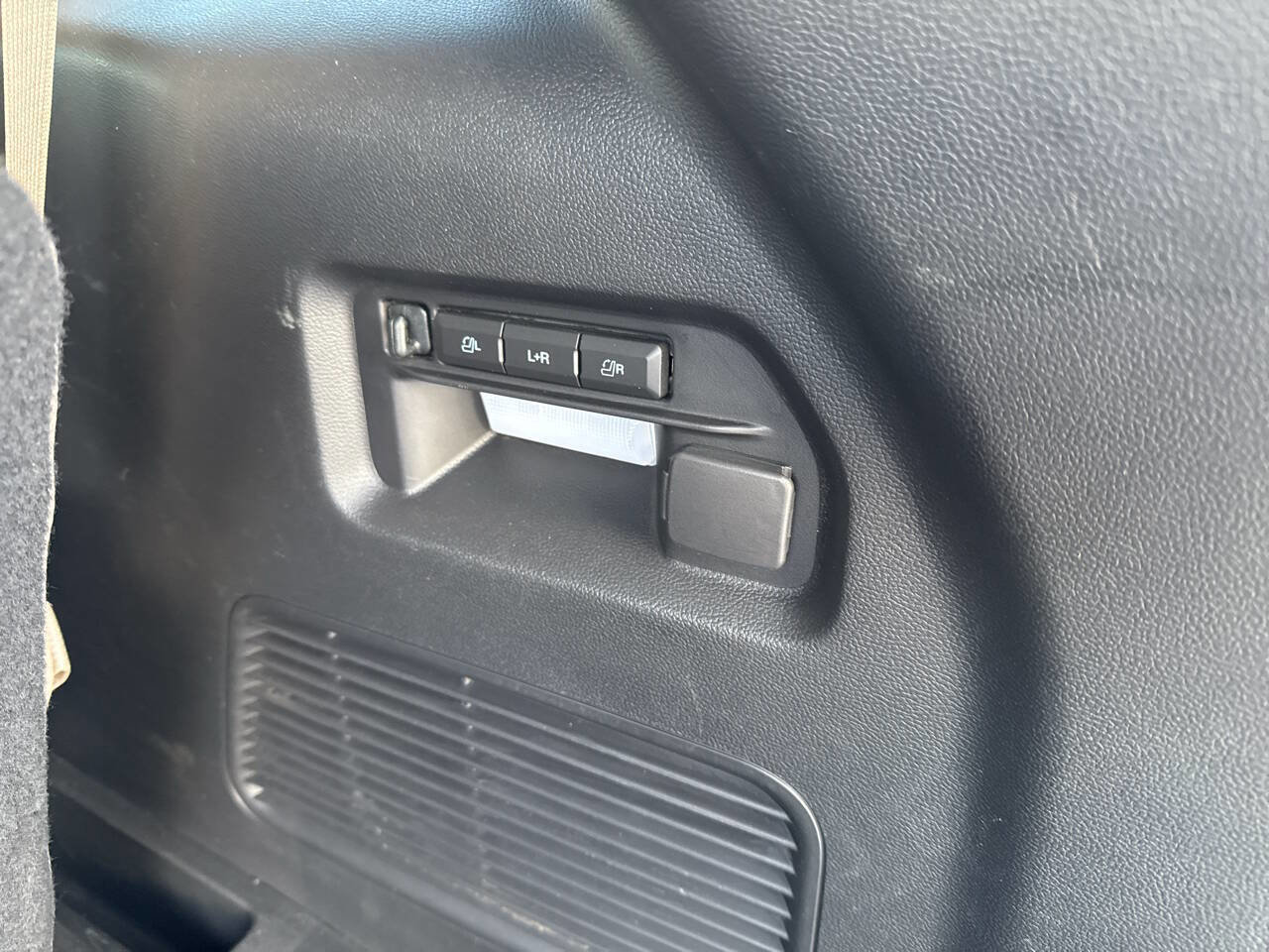 Certified 2023 Ford Explorer Limited w/ Equipment Group 301A image 19