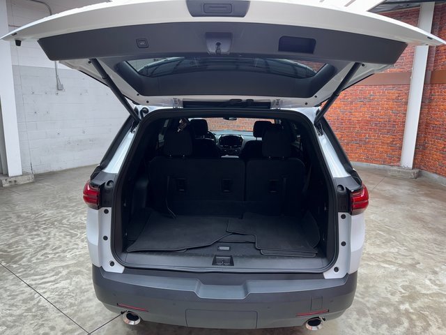 Used 2023 Chevrolet Traverse LT image 28