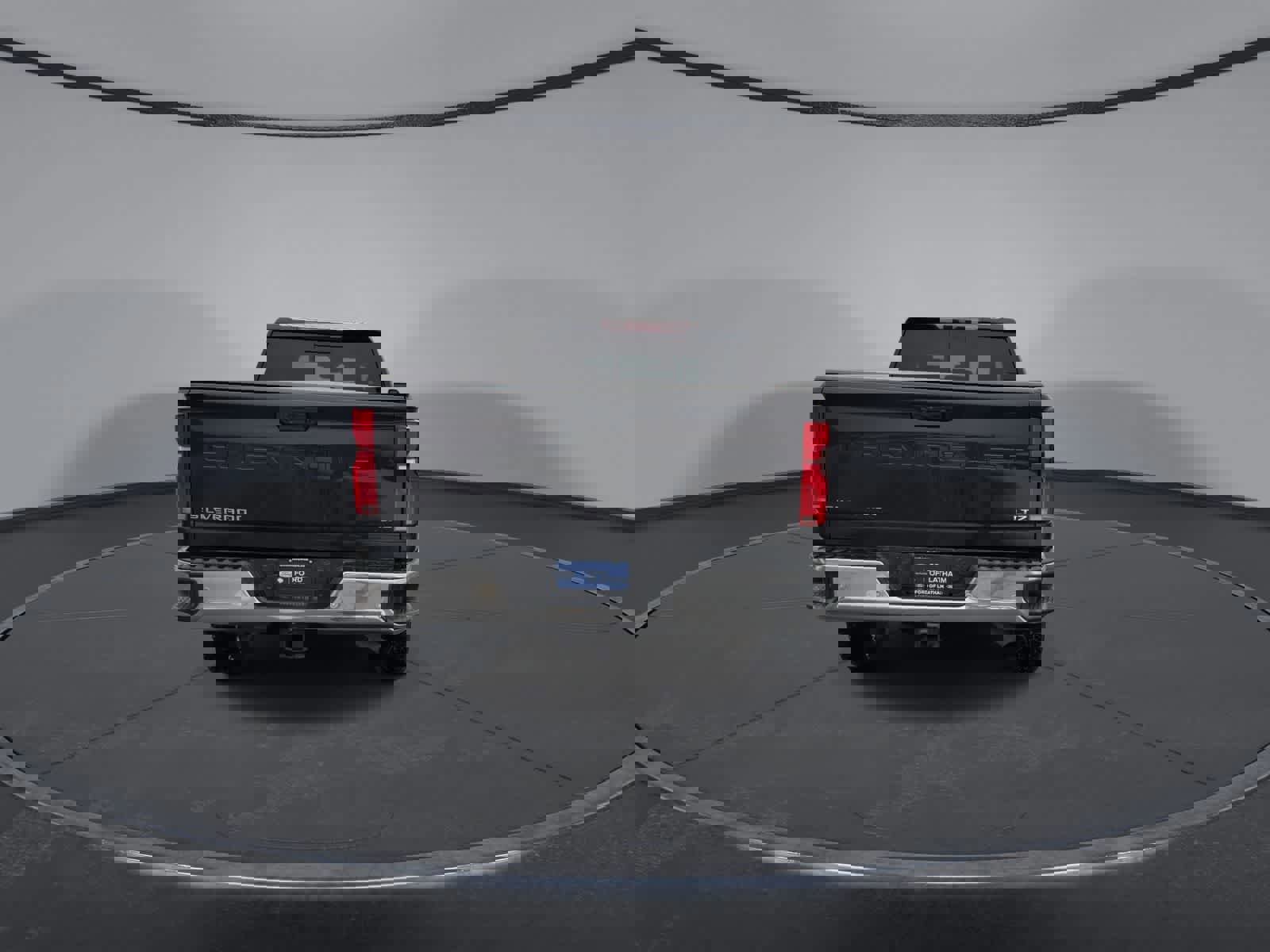 Used 2024 Chevrolet Silverado 2500 LTZ w/ LTZ Plus Package image 3