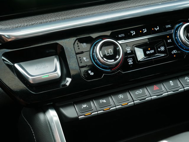 Used 2023 GMC Sierra 1500 Denali w/ Technology Package AWD/4WD image 30