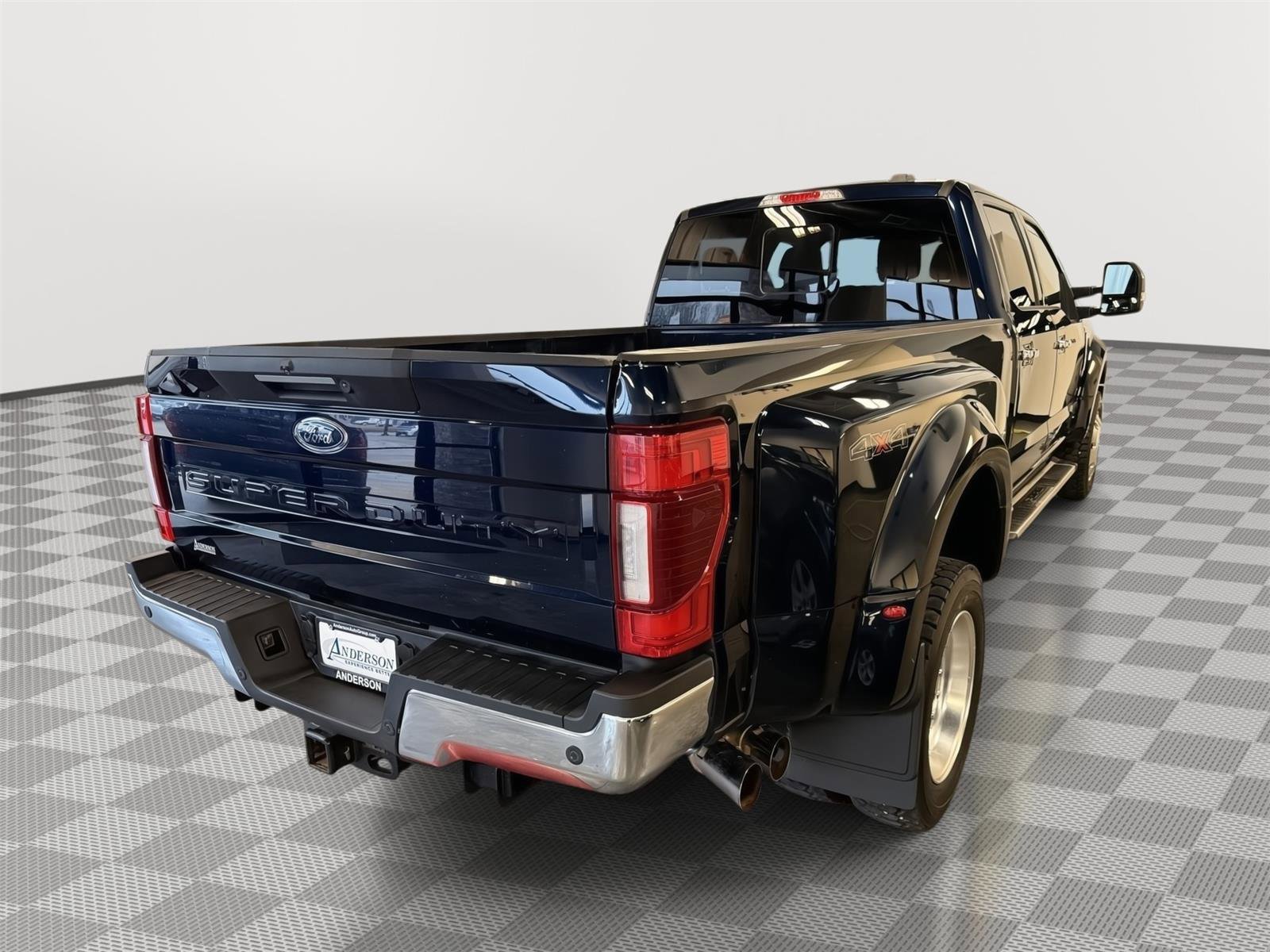 Certified 2022 Ford F450 Lariat w/ Lariat Ultimate Package image 3