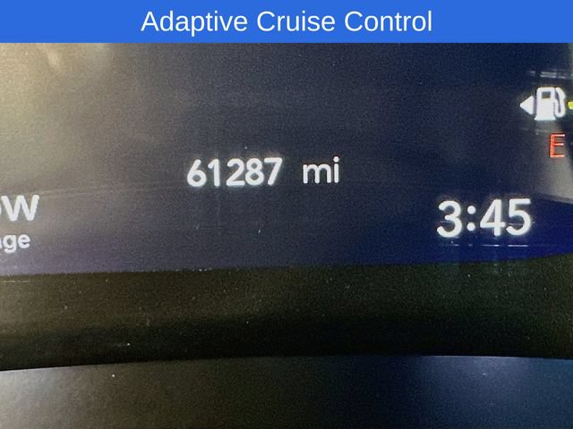 Used 2024 Chrysler Pacifica Touring-L FWD image 26