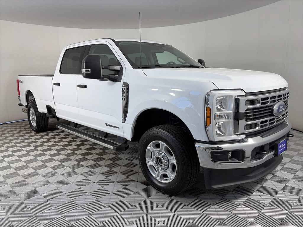 Certified 2025 Ford F250 XLT AWD/4WD image 1