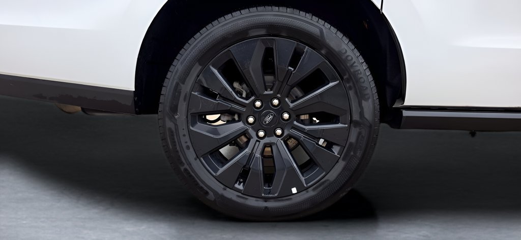 Certified 2025 Ford Expedition Max Platinum w/ Stealth Appearance Package AWD/4WD image 33