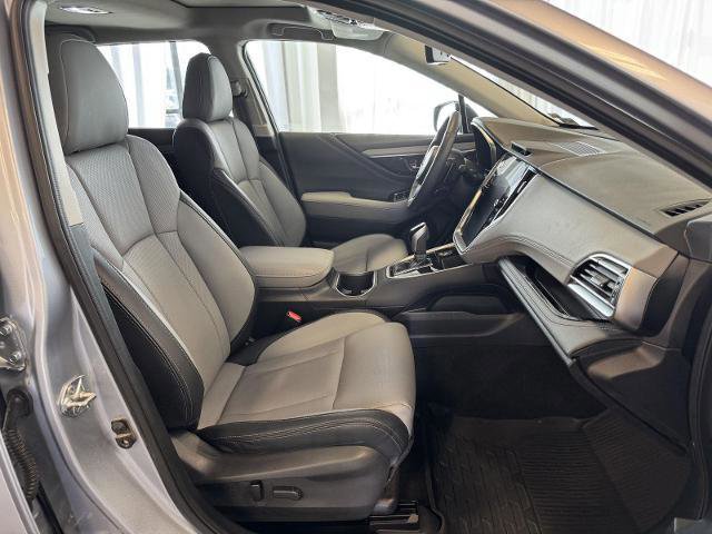Used 2025 Subaru Outback Limited AWD/4WD image 18