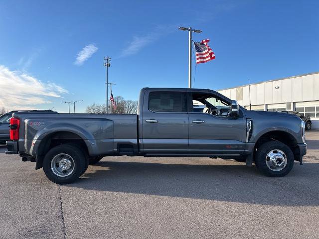 Certified 2024 Ford F350 Platinum w/ FX4 Off-Road Package image 10