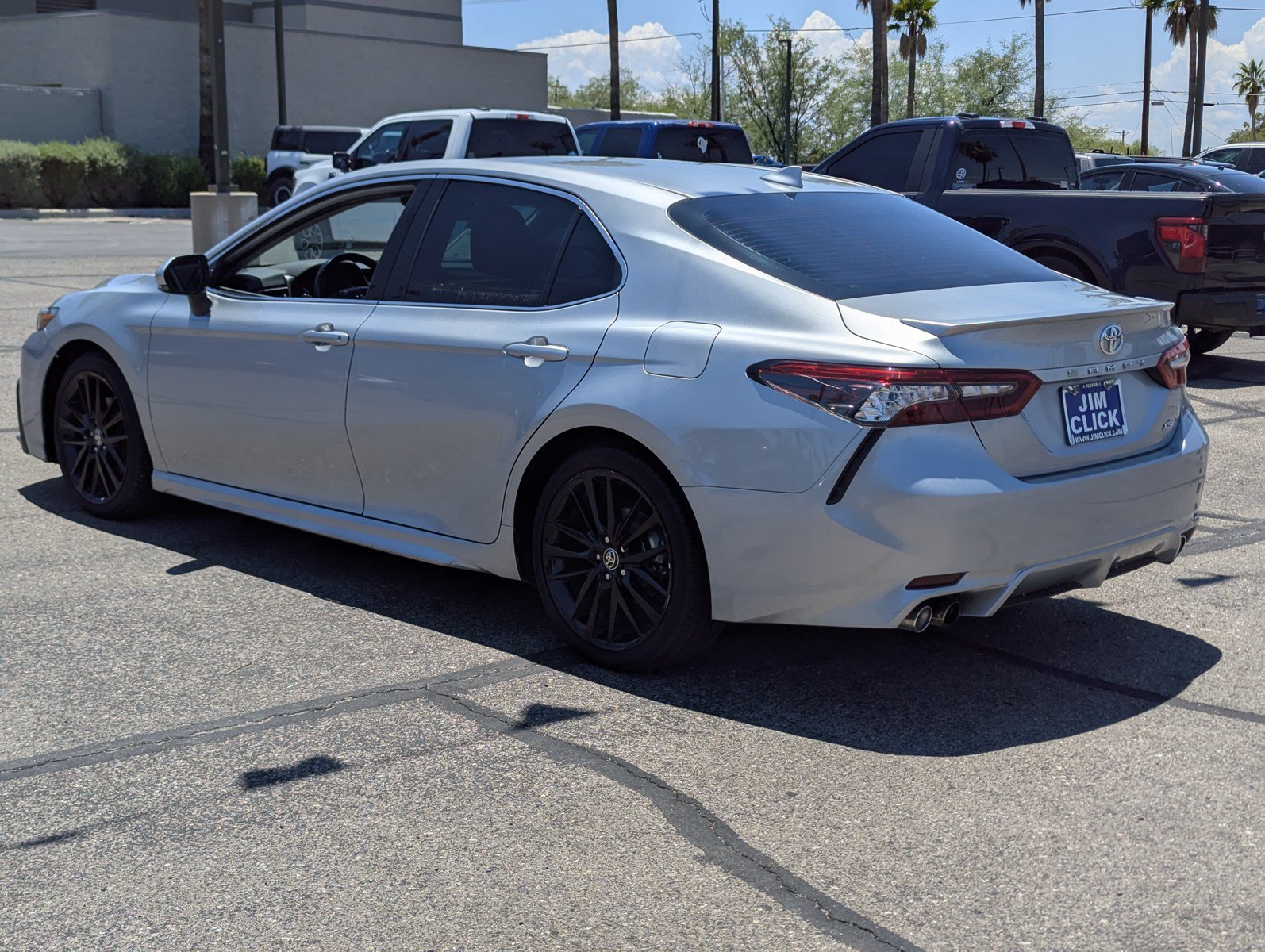 Used 2021 Toyota Camry XSE w/ Carpet Mat Package (TMS) FWD image 4