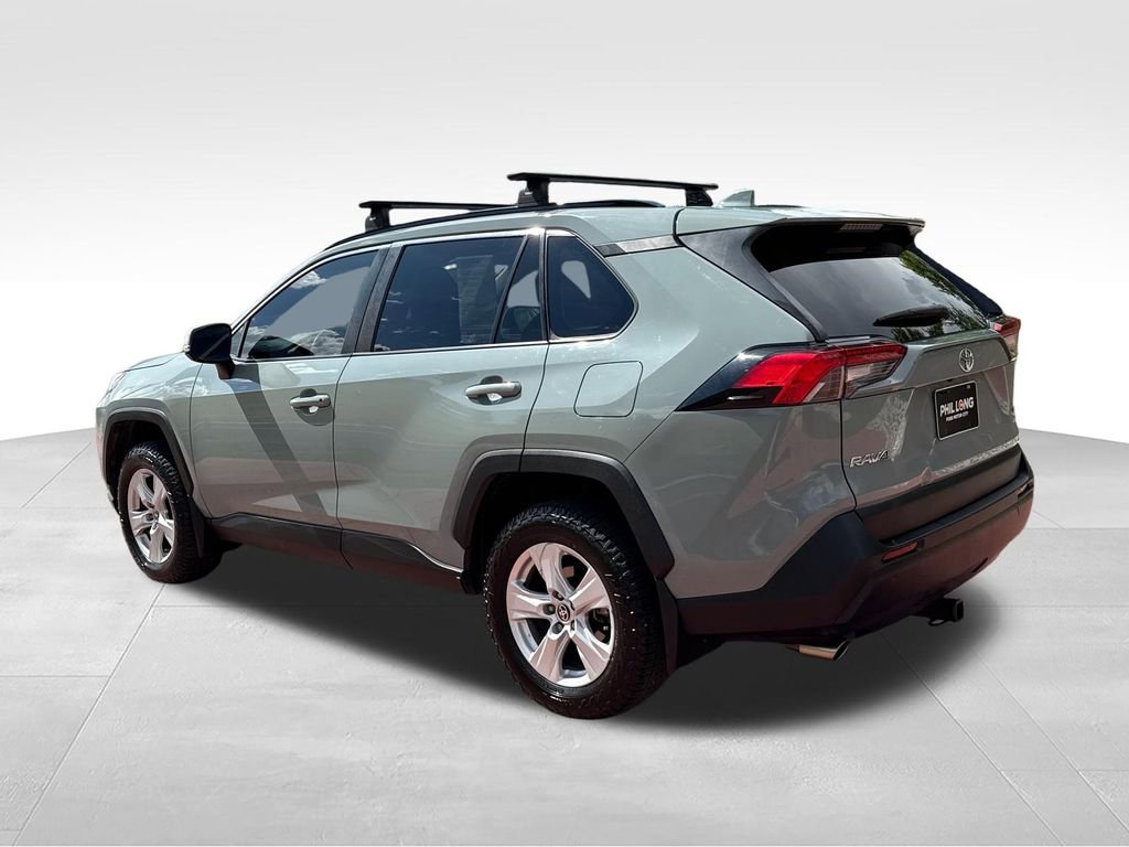 Used 2021 Toyota RAV4 XLE AWD/4WD image 6