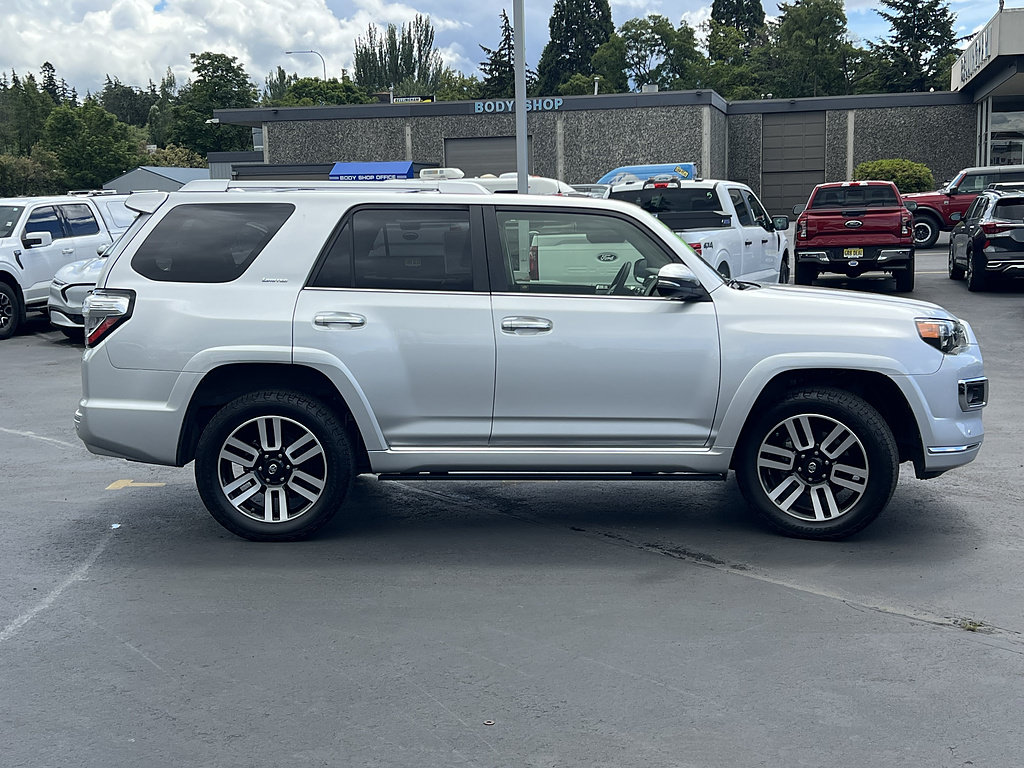 Used 2019 Toyota 4Runner Limited AWD/4WD image 5