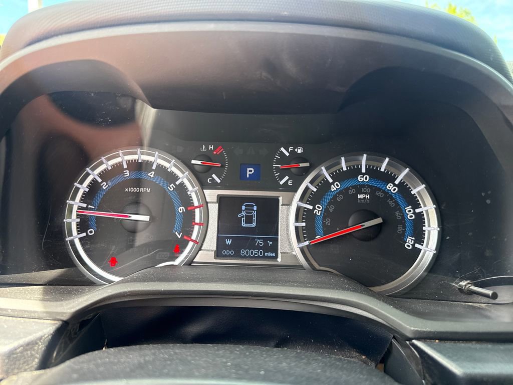 Used 2018 Toyota 4Runner TRD Off-Road Premium AWD/4WD image 23