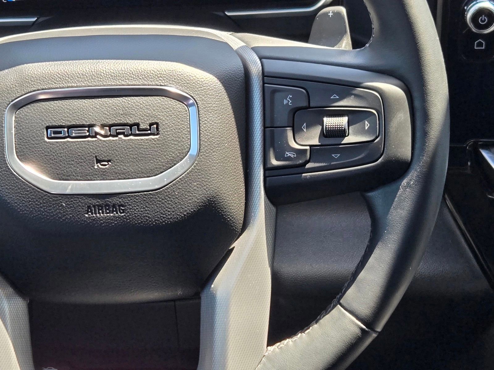 Used 2023 GMC Sierra 1500 Denali w/ Denali Reserve Package AWD/4WD image 18