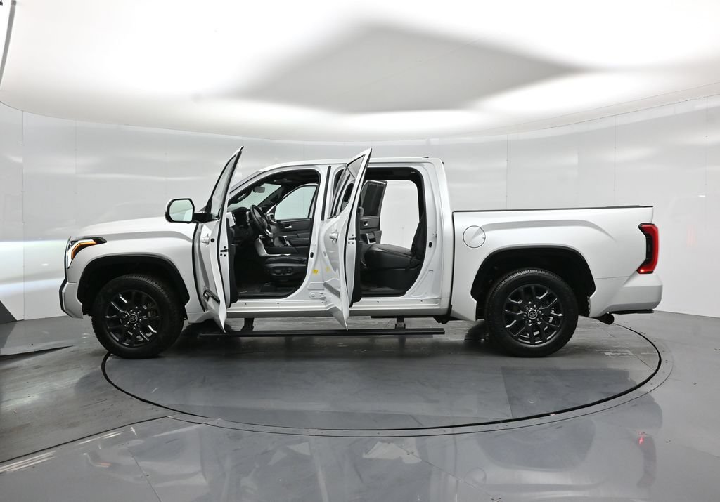 Used 2022 Toyota Tundra Platinum w/ Advanced Package RWD image 37