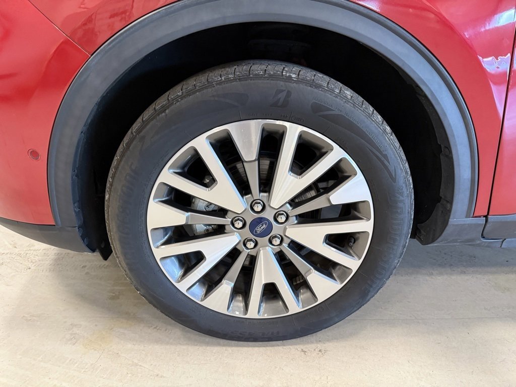 Certified 2021 Ford Escape Titanium image 9