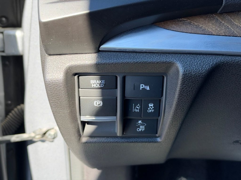 Used 2019 Acura MDX w/ Technology Package AWD/4WD image 21