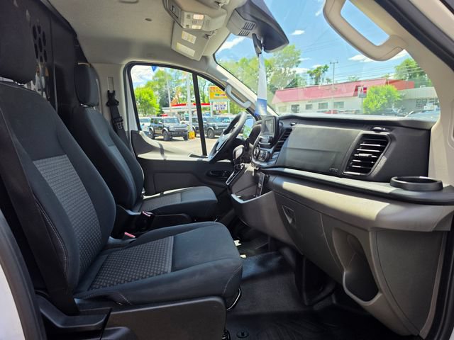 Certified 2025 Ford Transit 250 Low Roof w/ Exterior Upgrade Package RWD image 15