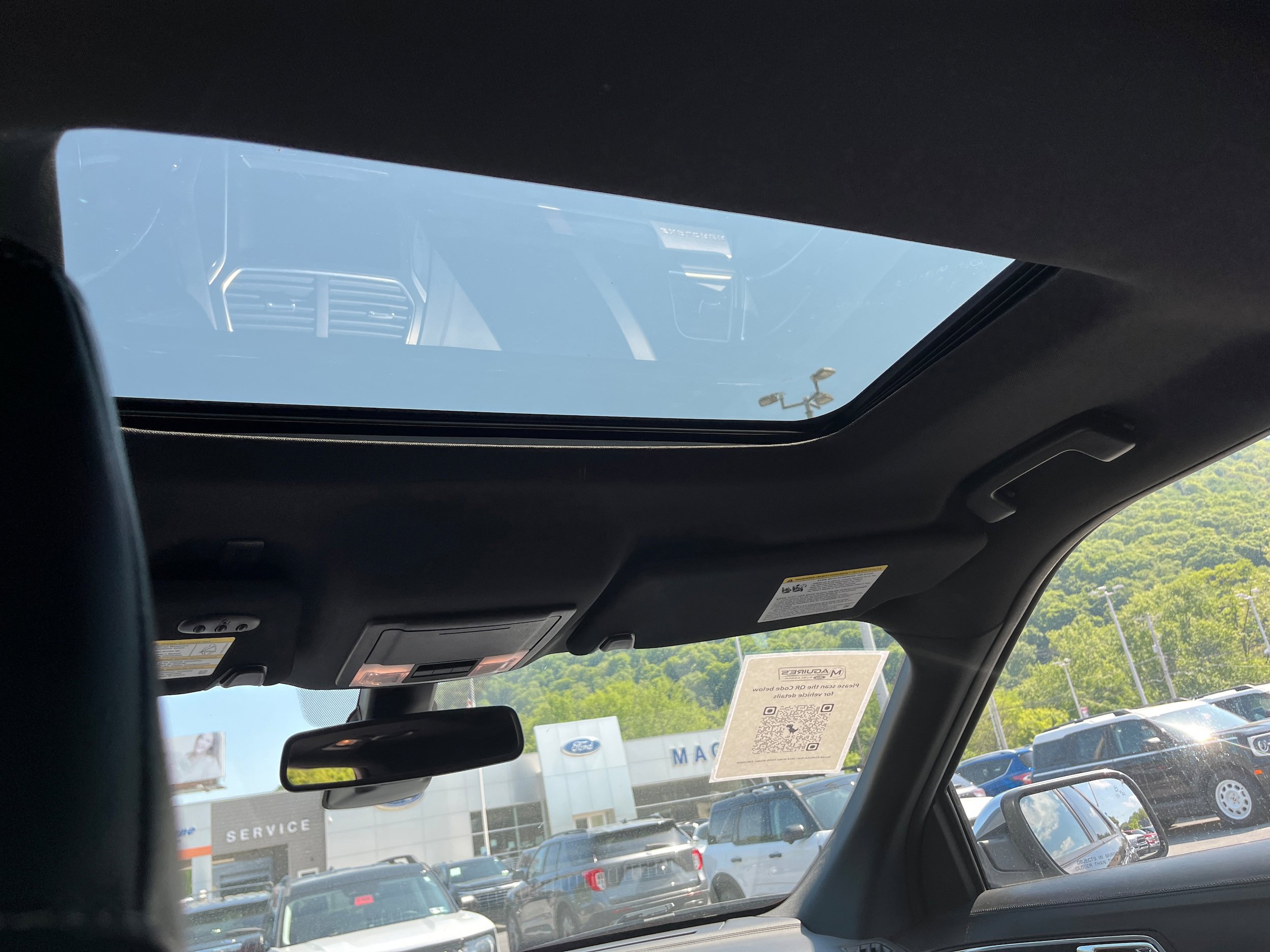 Certified 2018 Ford Explorer Platinum AWD/4WD image 11