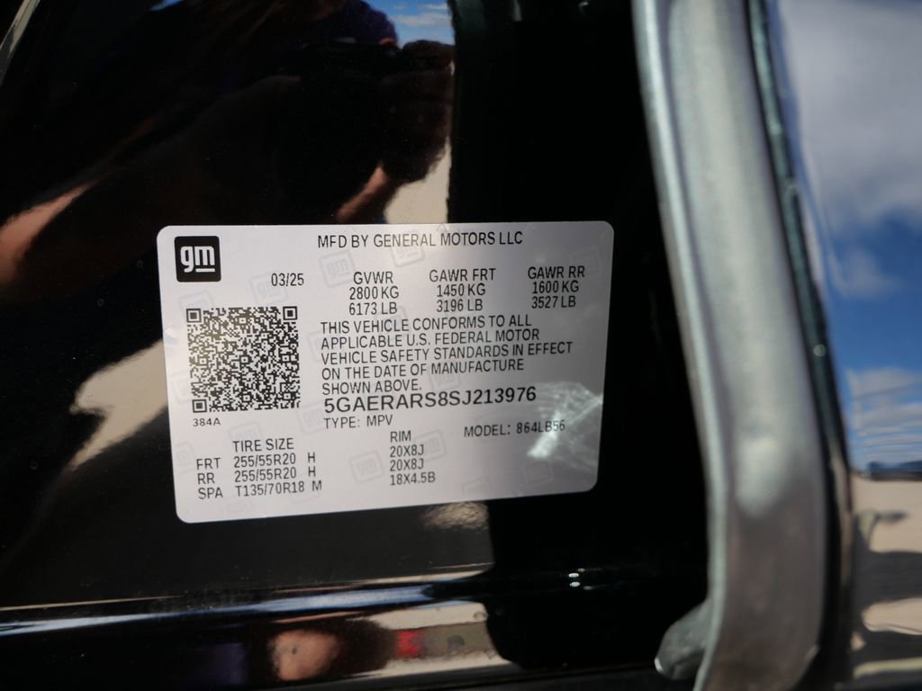 Used 2025 Buick Enclave Preferred image 28