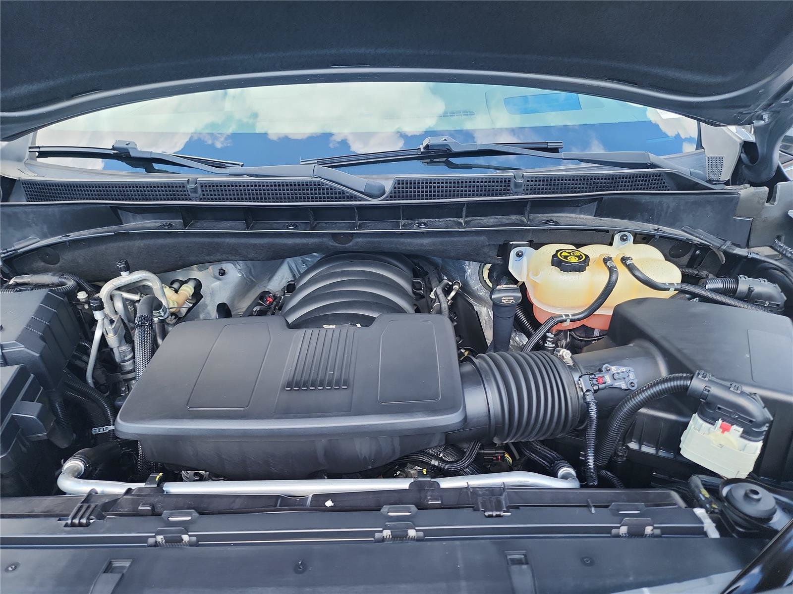 Used 2022 GMC Yukon XL Denali RWD image 15