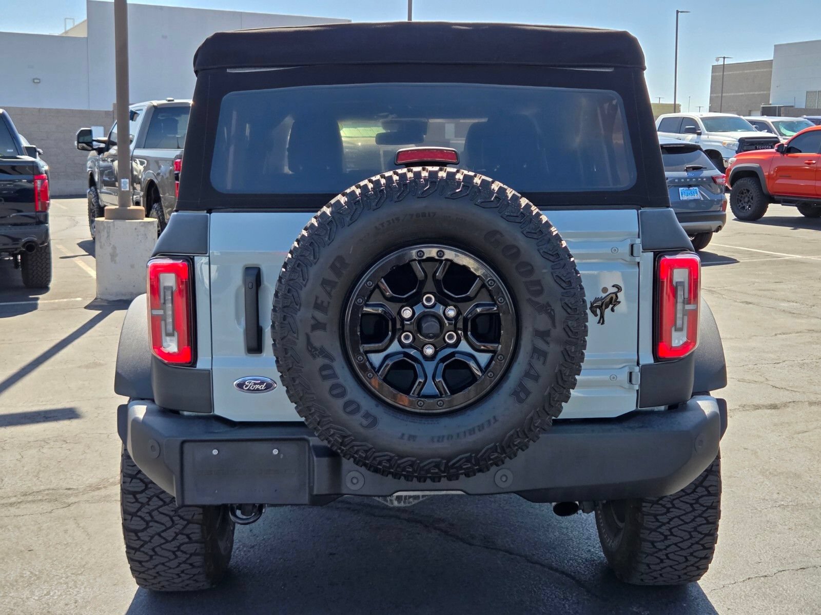Certified 2023 Ford Bronco Wildtrak AWD/4WD image 5