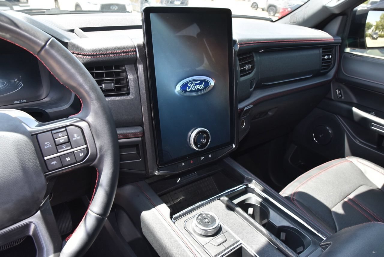 Certified 2024 Ford Expedition Limited RWD image 9