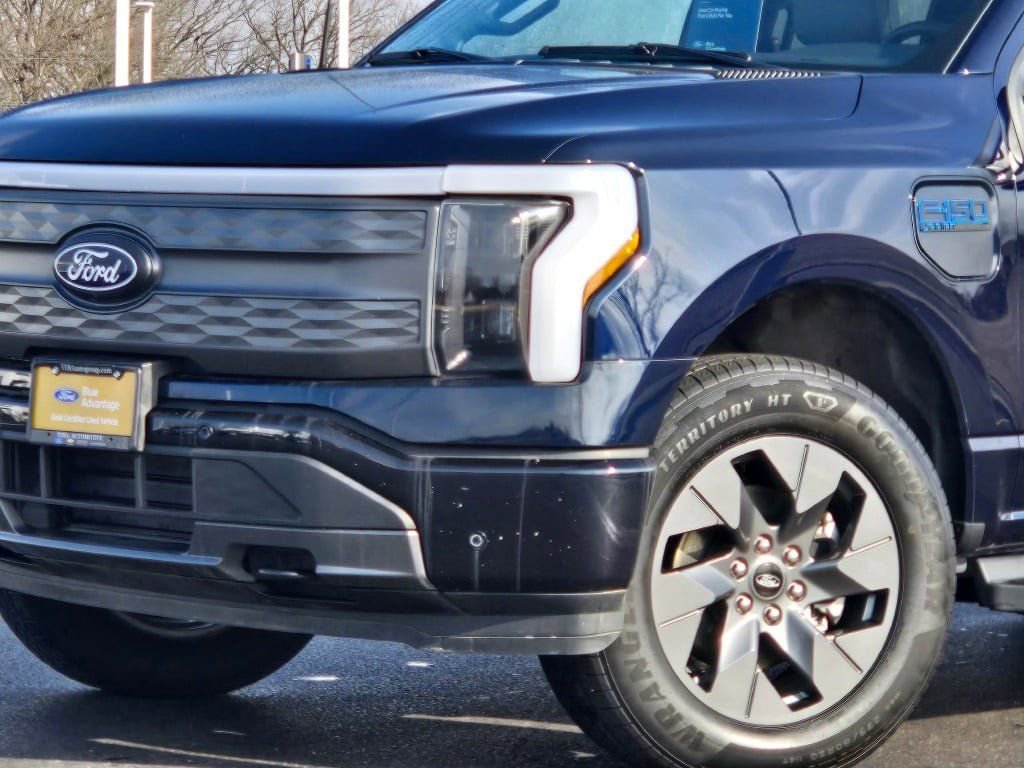 Certified 2025 Ford F150 Lightning Lariat AWD/4WD video 2