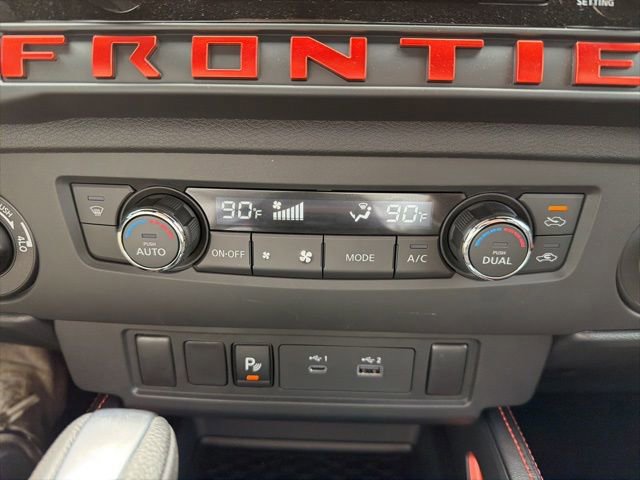 Used 2025 Nissan Frontier PRO-4X w/ Interior Protection Package image 29