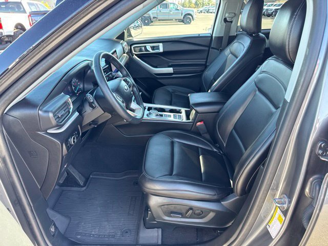 Certified 2023 Ford Explorer XLT w/ Equipment Group 202A RWD image 20