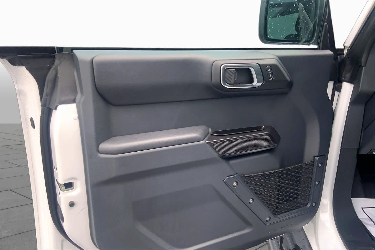 Certified 2025 Ford Bronco Outer Banks w/ Sasquatch Package AWD/4WD image 22