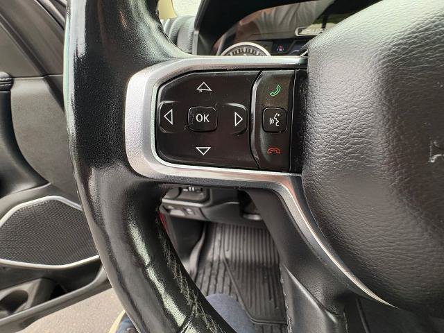 Used 2019 RAM 1500 Laramie AWD/4WD image 18