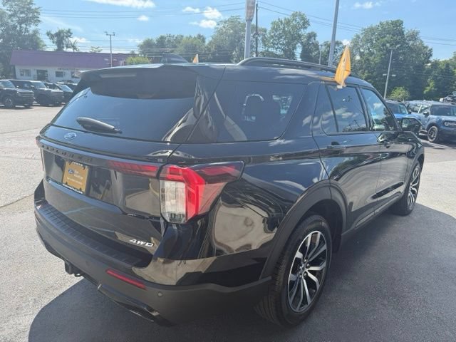 Certified 2026 Ford Explorer ST-Line AWD/4WD image 8
