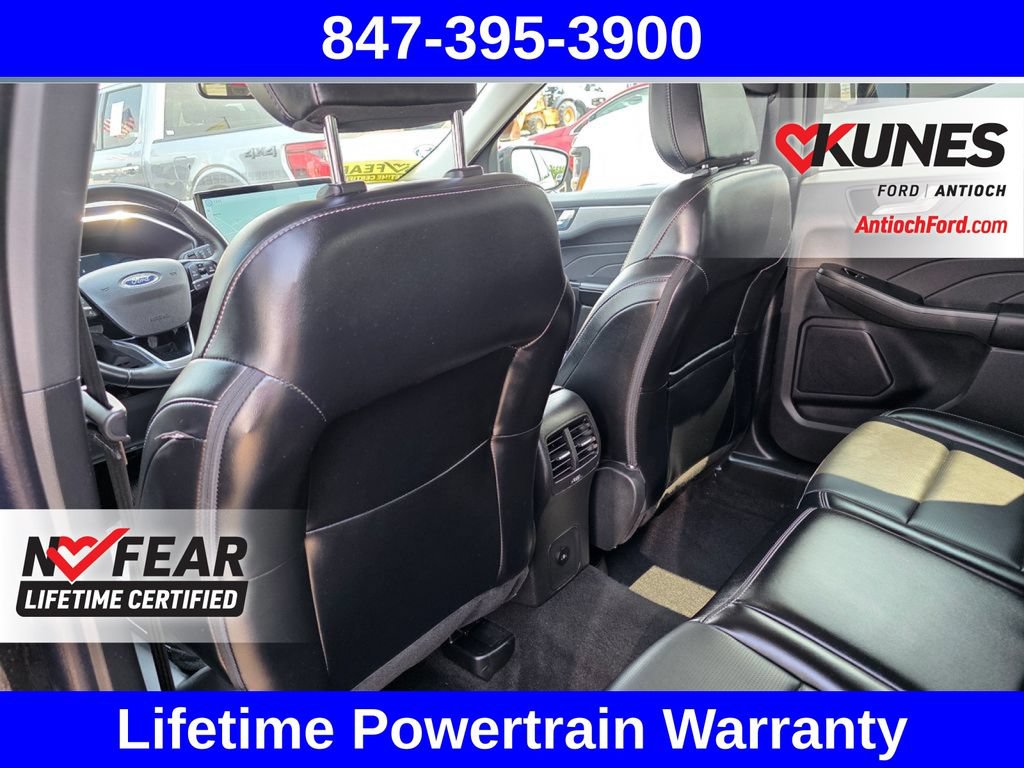 Certified 2025 Ford Escape Platinum AWD/4WD image 27