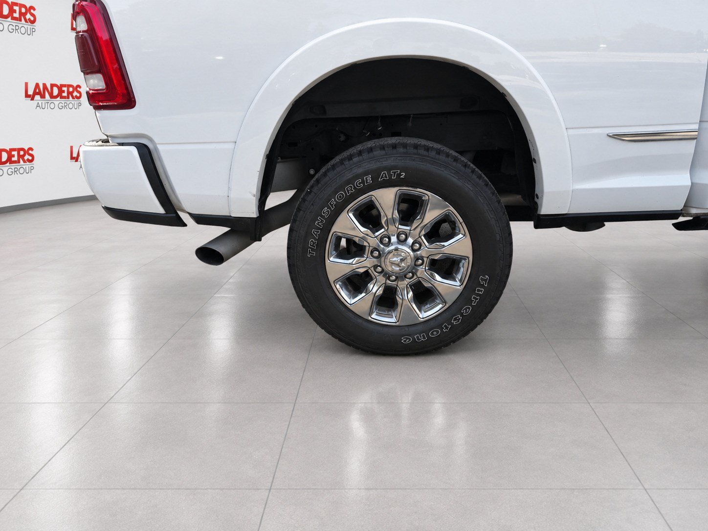 Used 2023 RAM 2500 Limited AWD/4WD image 10