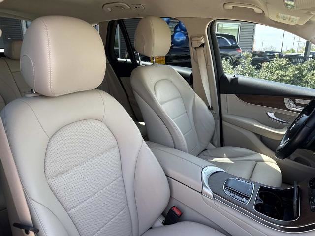 Used 2022 Mercedes-Benz GLC 300 image 12