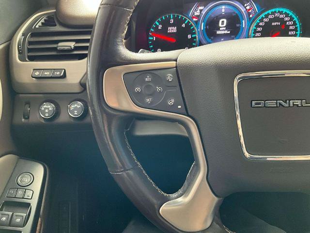 Used 2019 GMC Yukon Denali w/ Denali Ultimate Package AWD/4WD image 11