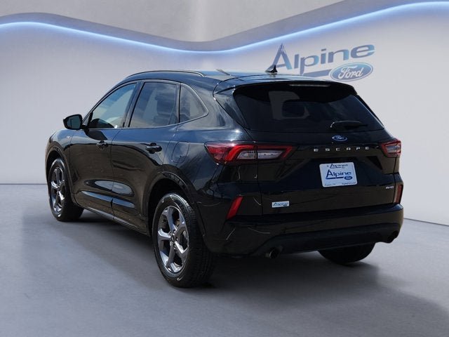 Certified 2023 Ford Escape ST-Line AWD/4WD image 3