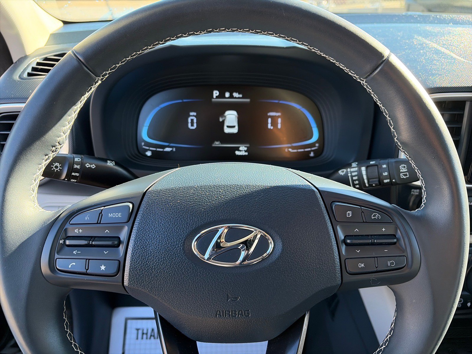 Used 2025 Hyundai Venue Limited FWD image 17