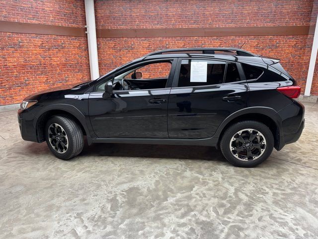 Used 2023 Subaru Crosstrek 2.0i image 2