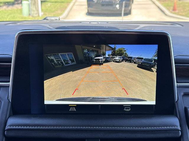 Used 2023 Chevrolet Suburban Premier image 29