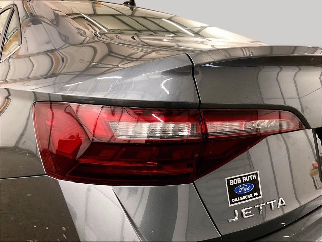 Used 2023 Volkswagen Jetta SE FWD image 28