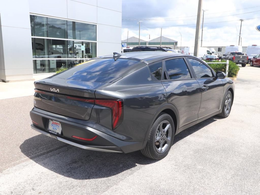 Used 2025 Kia K4 FWD image 13