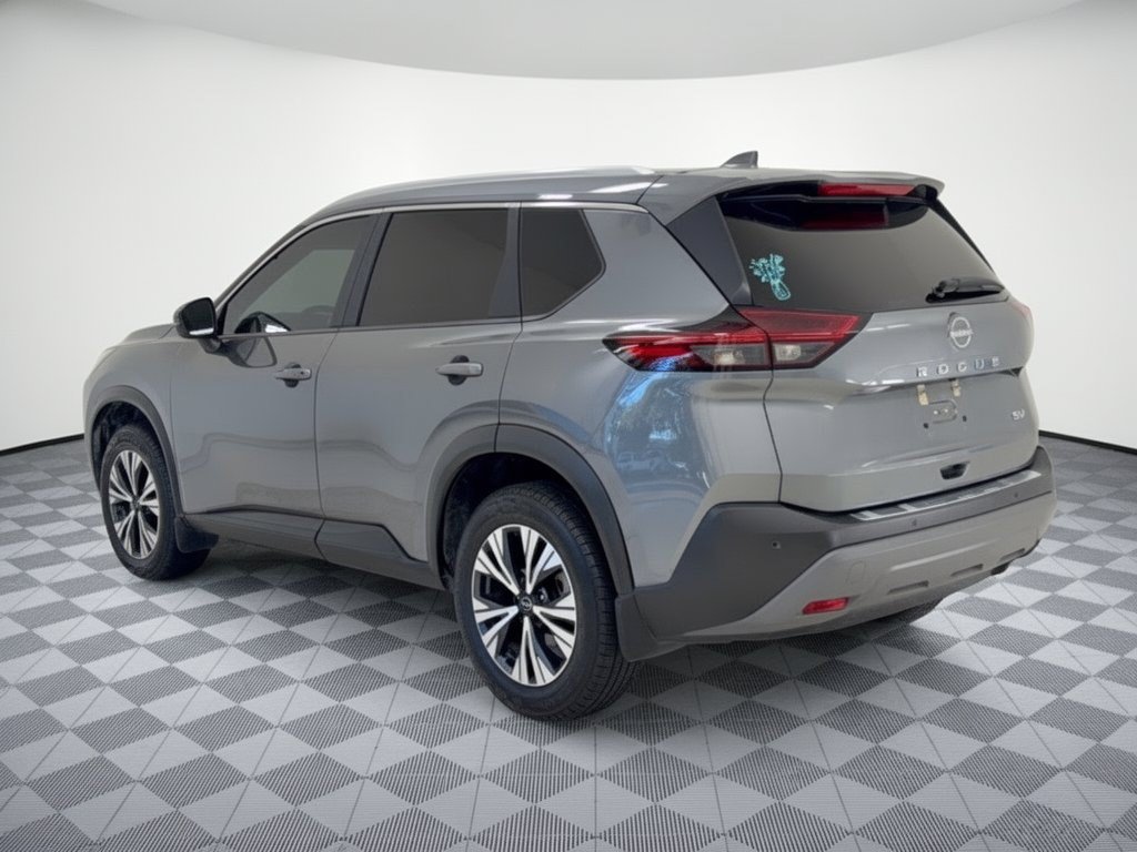 Used 2023 Nissan Rogue SV w/ SV Premium Package FWD image 3