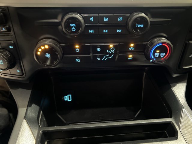 Certified 2024 Ford F250 XLT w/ 360-Degree Camera Package AWD/4WD image 15