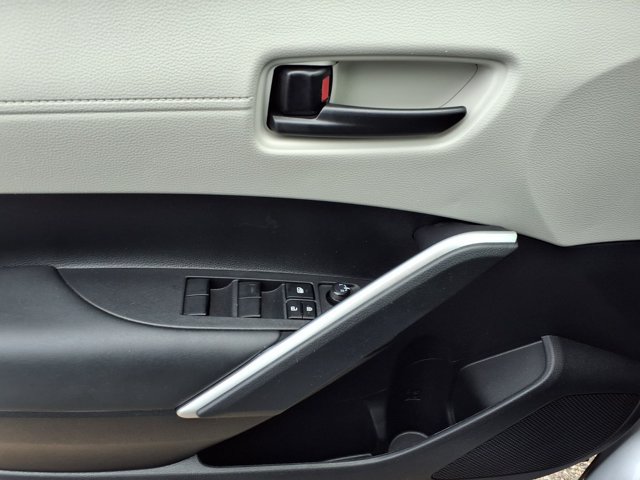 Used 2024 Toyota Corolla Cross L FWD image 15