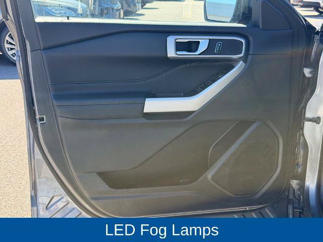 Certified 2023 Ford Explorer XLT w/ Equipment Group 202A AWD/4WD image 15