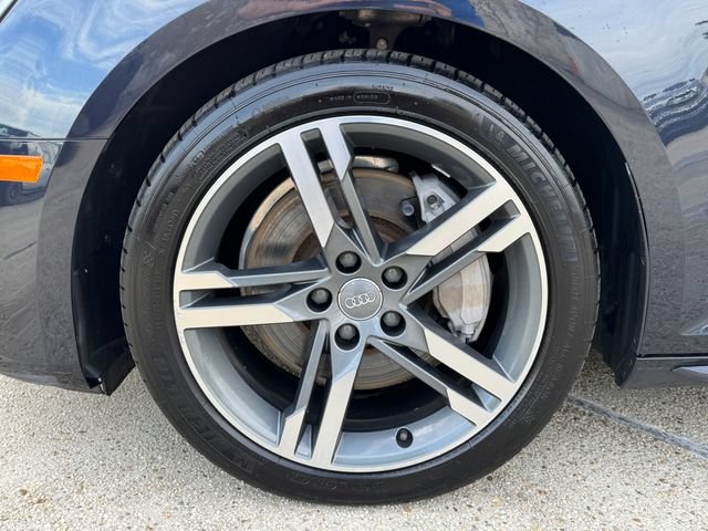Used 2018 Audi A4 2.0T Premium Plus w/ Premium Plus Package AWD/4WD image 10