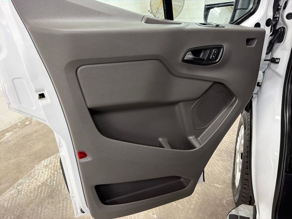 Certified 2025 Ford Transit 250 Low Roof w/ Exterior Upgrade Package RWD image 16