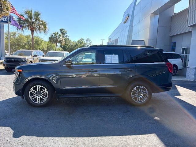 Certified 2025 Ford Expedition Active RWD image 4